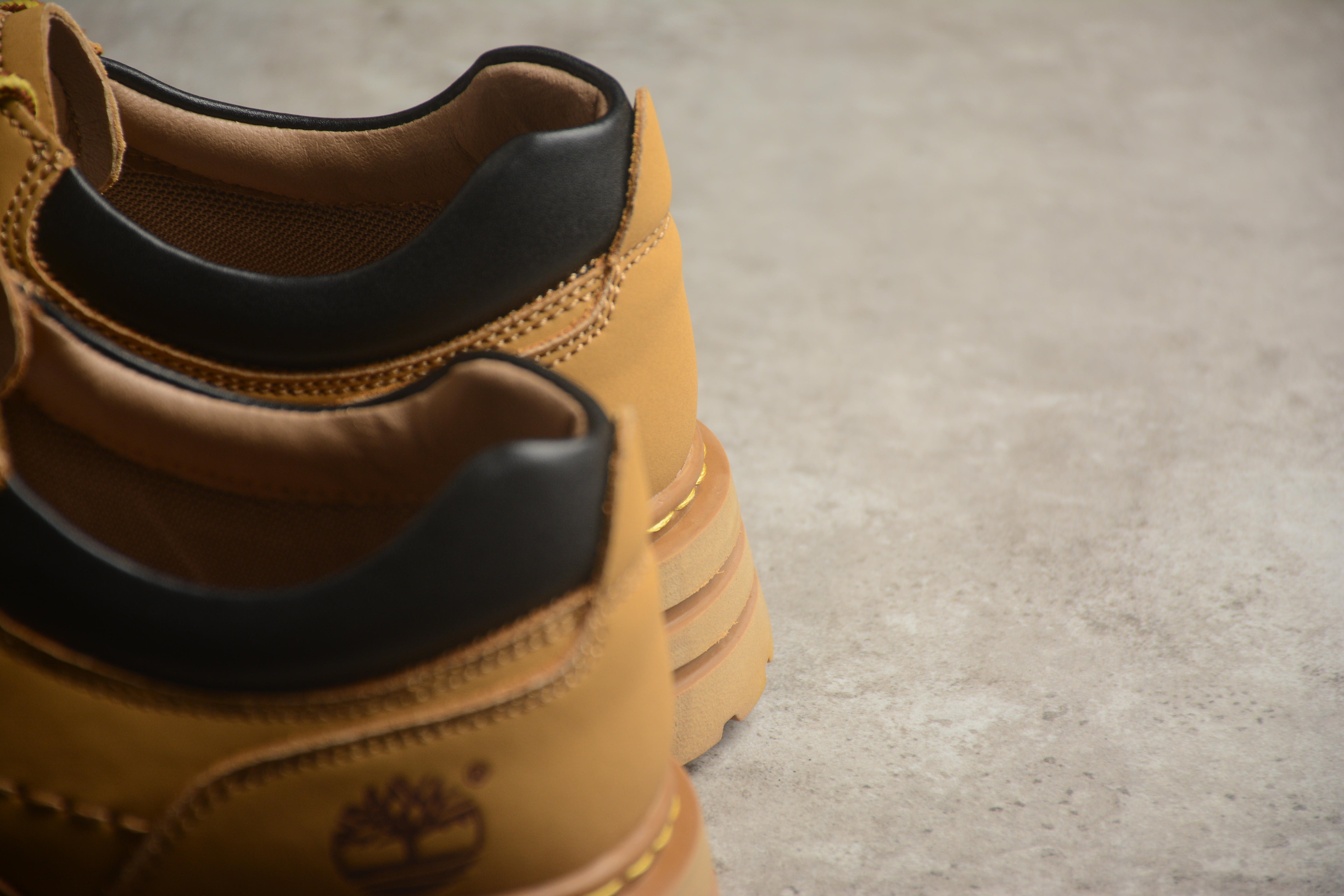 Timberland Classic 23s - (Caramelo)