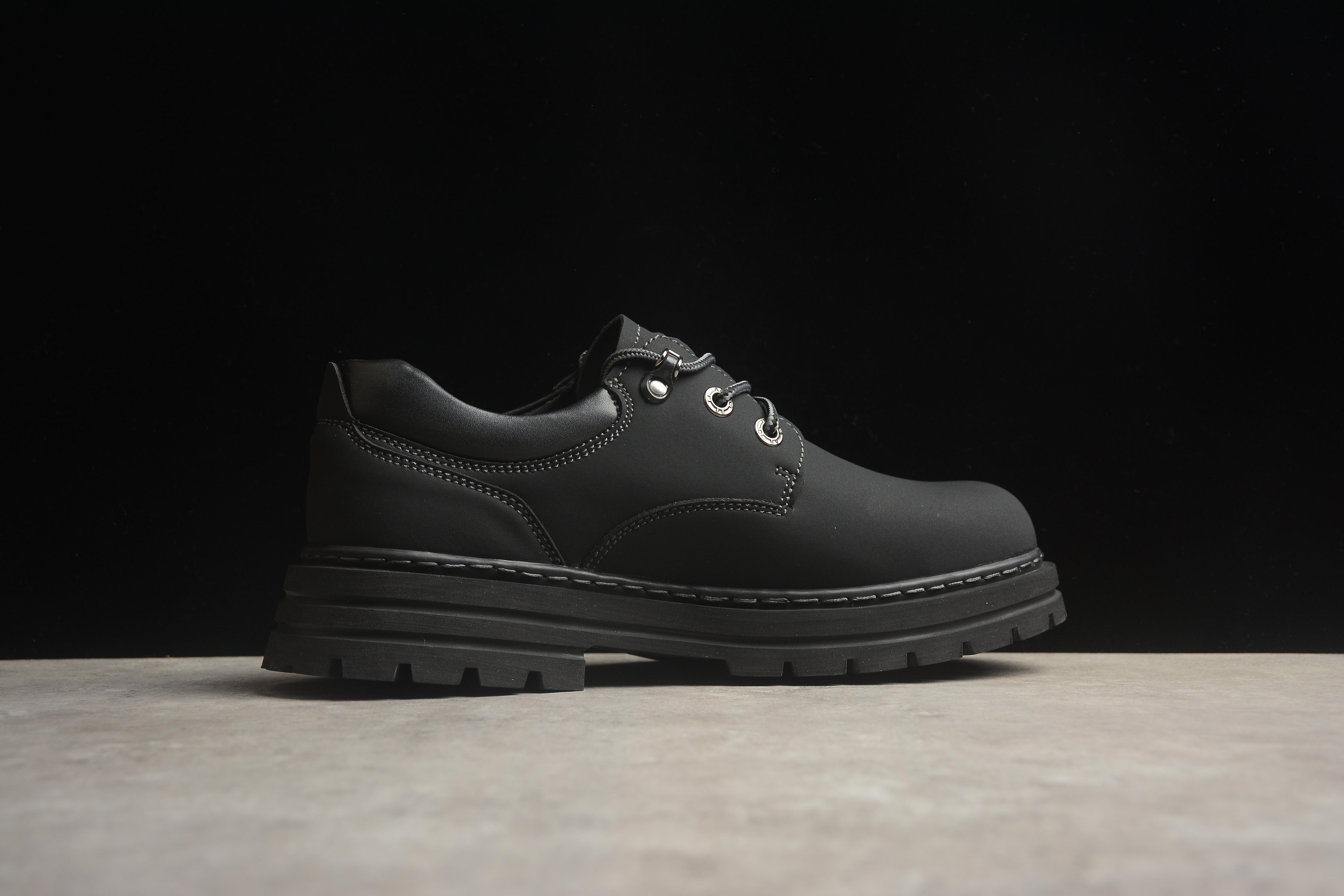 Timberland Classic 23s - (Preto)